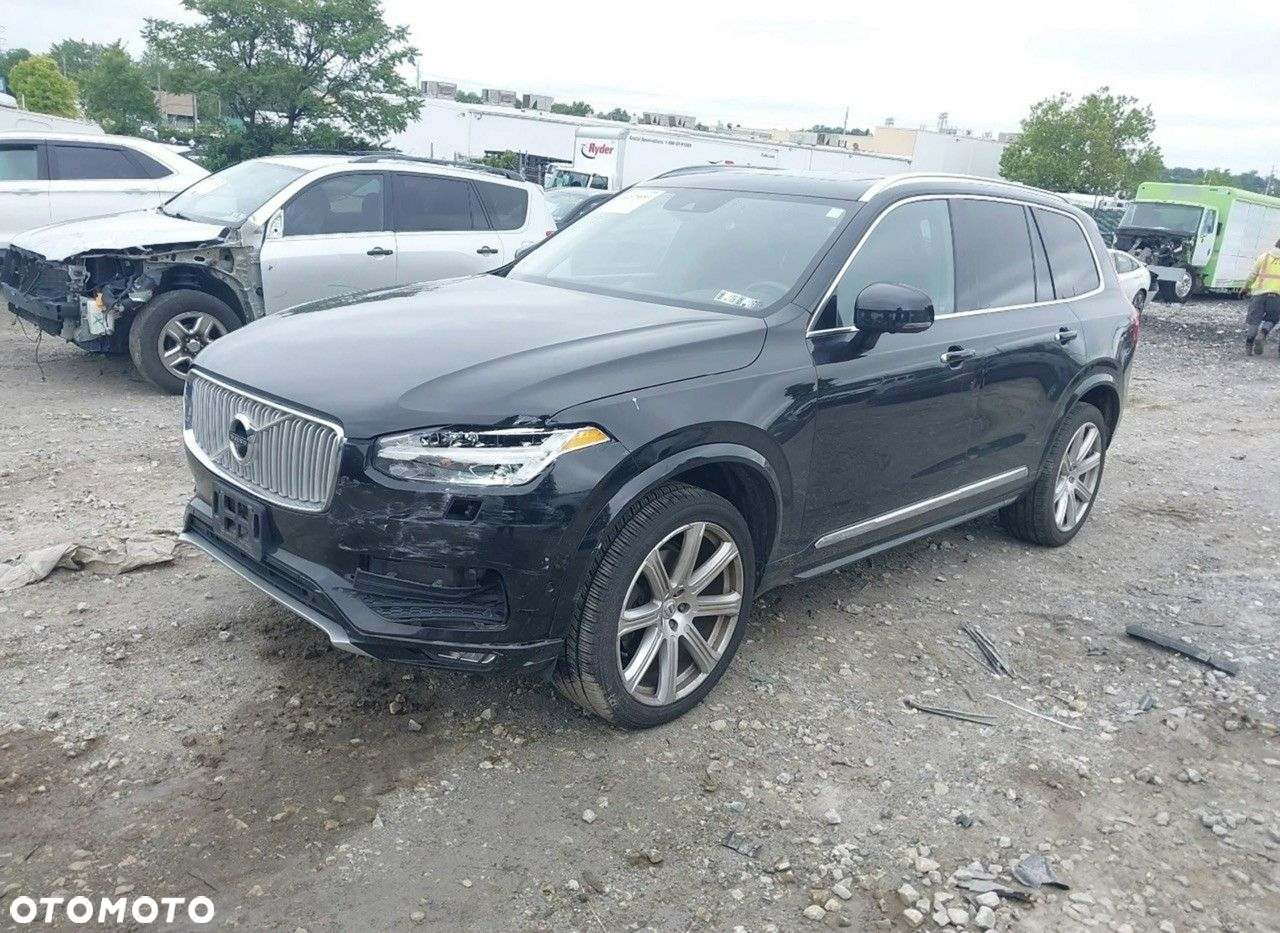 Volvo XC 90 - 3