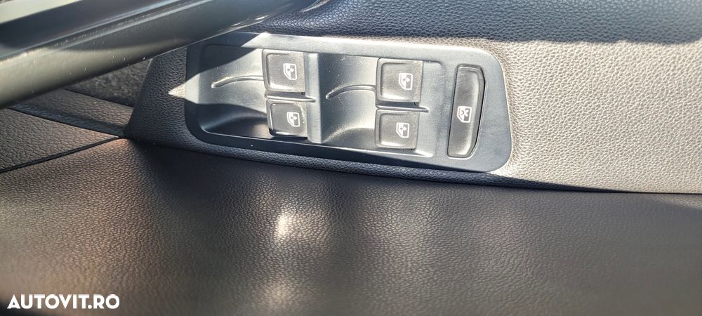 Volkswagen Golf 2.0 TDI SCR 4Motion DSG Alltrack - 3