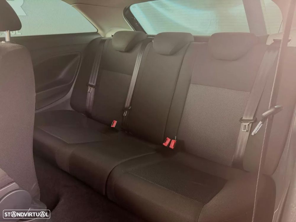 SEAT Ibiza 1.6 TDI Sport DPF — fotografia 11