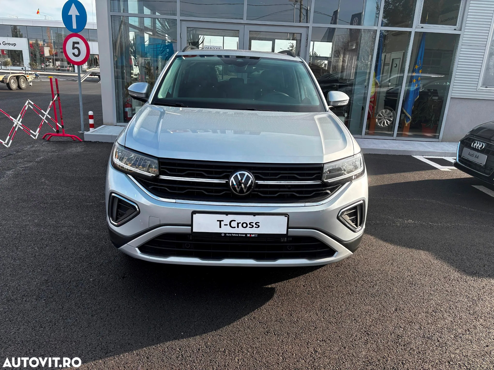 Volkswagen T-Cross 1.0 TSI DSG Advanced - 2