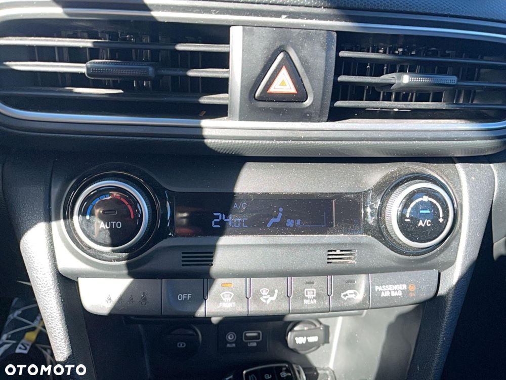 Hyundai Kona - 17