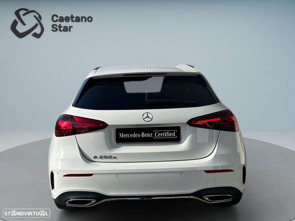 Mercedes-Benz A 250 e - 4