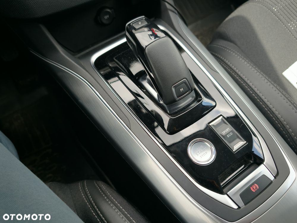 Peugeot 308 1.2 PureTech Active Pack S&S EAT8 - 14