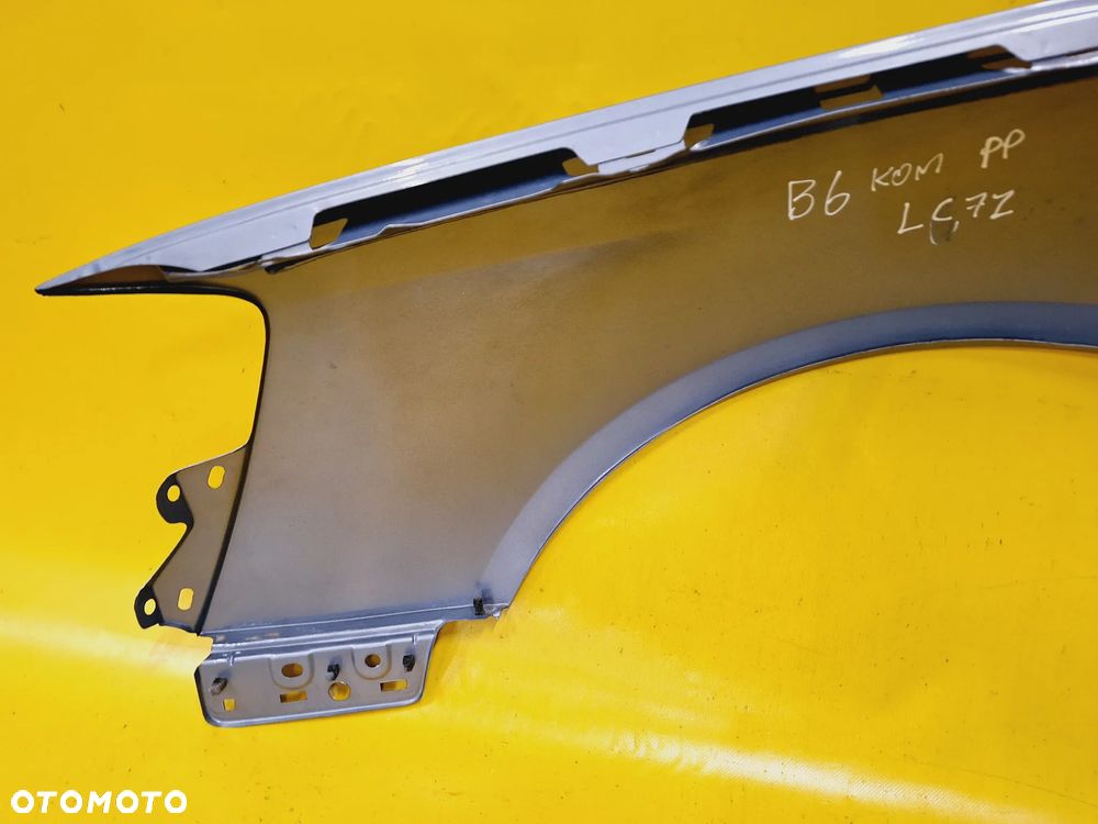 BŁOTNIK PRAWY PRZÓD PRZEDNI VW PASSAT B6 LAK: LC7Z NR335 - 11