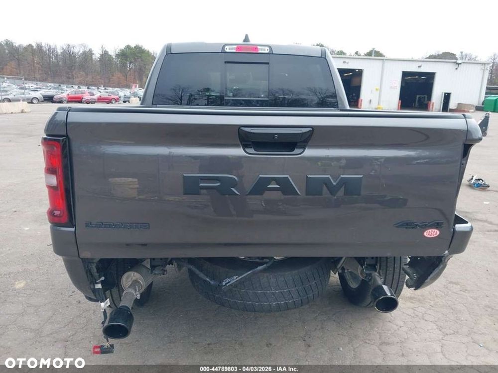 RAM 1500 - 4