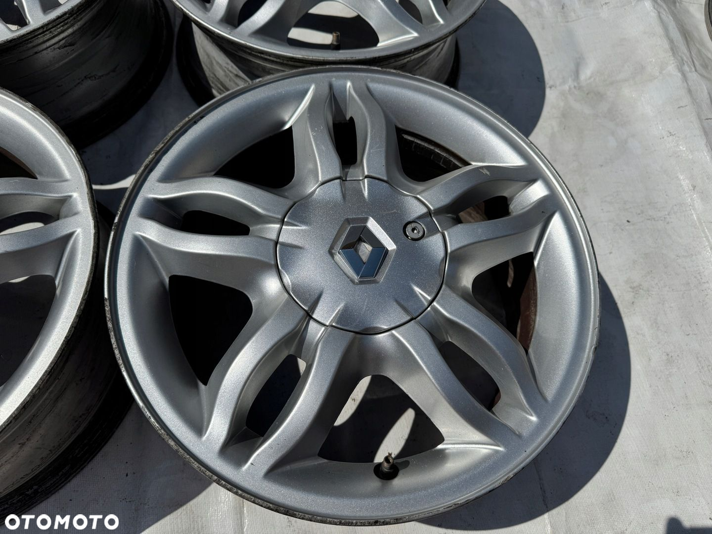 Felgi Renault 4x100 6J 15" ET50 701 - 6