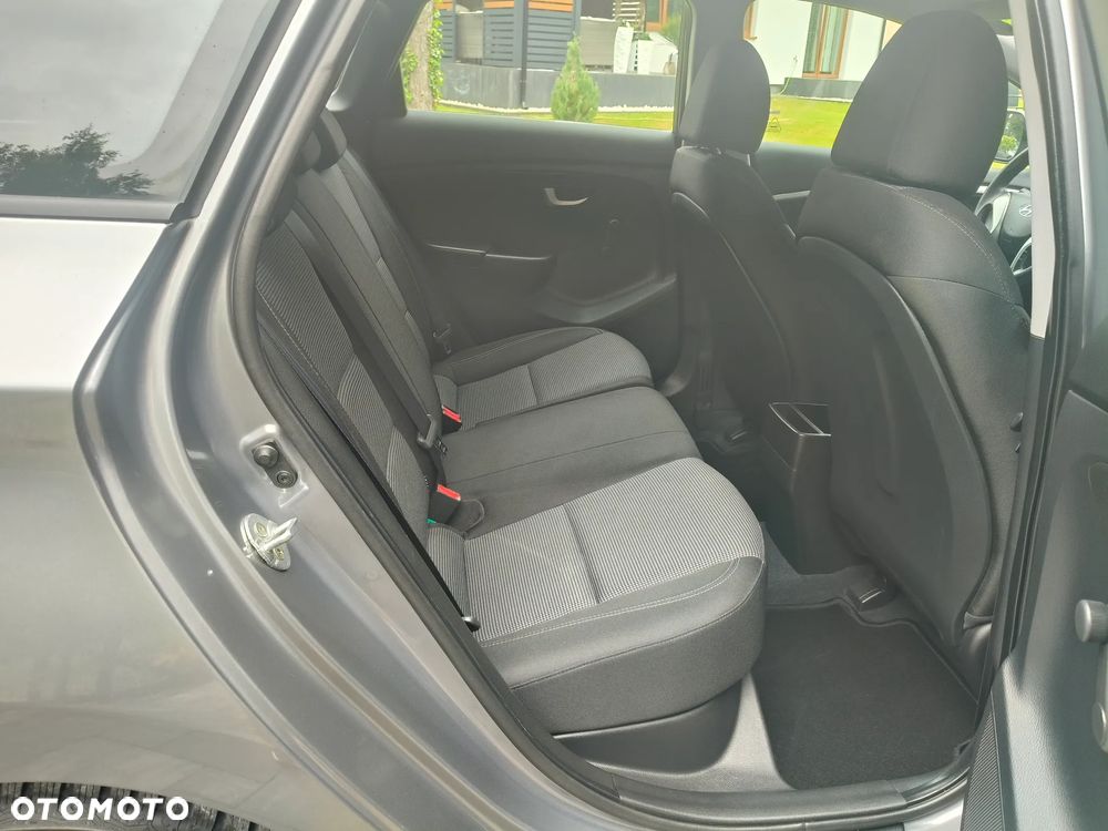 Hyundai i30 1.4 Style - 12