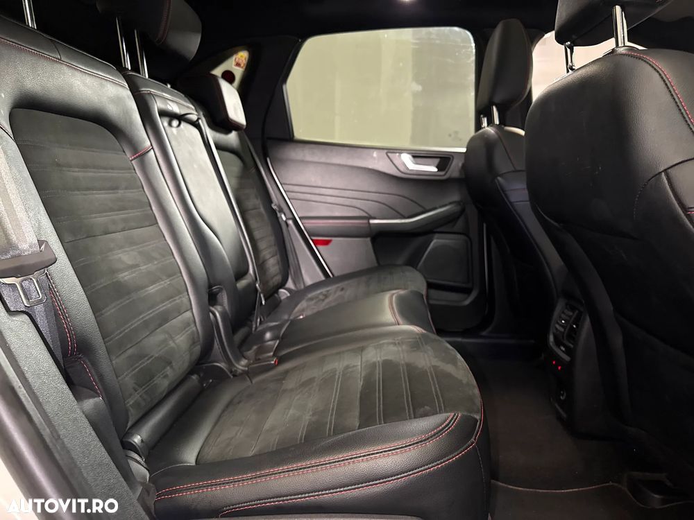 Ford Kuga - 12