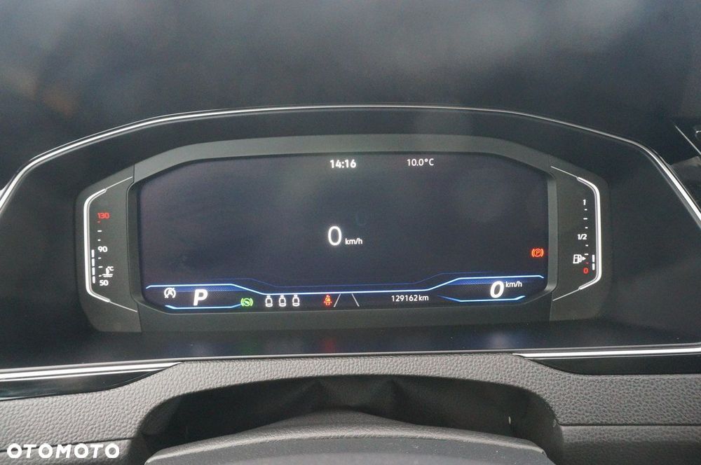 Volkswagen Passat - 14