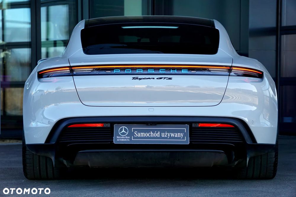 Porsche Taycan GTS - 8