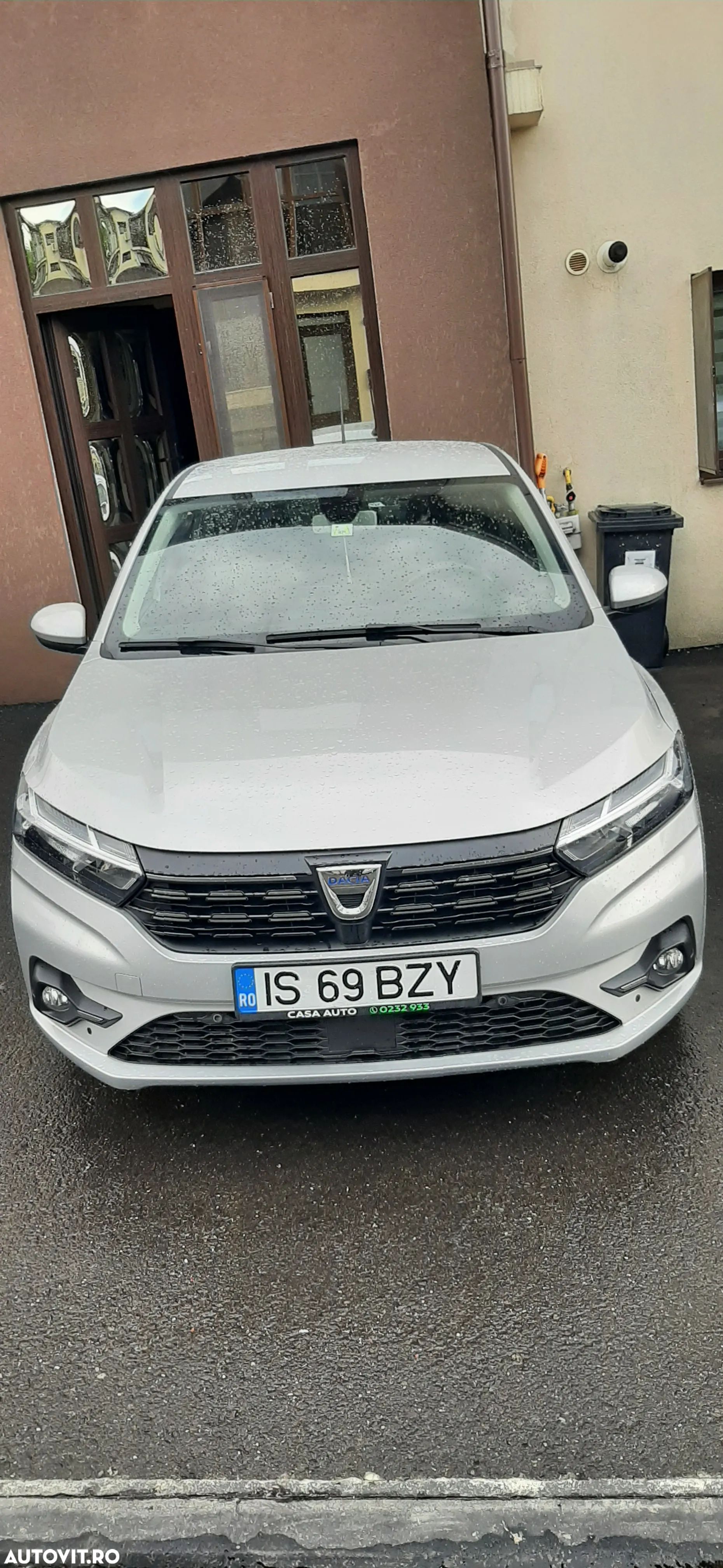 Dacia Logan TCe 90 MT6 Comfort - 1