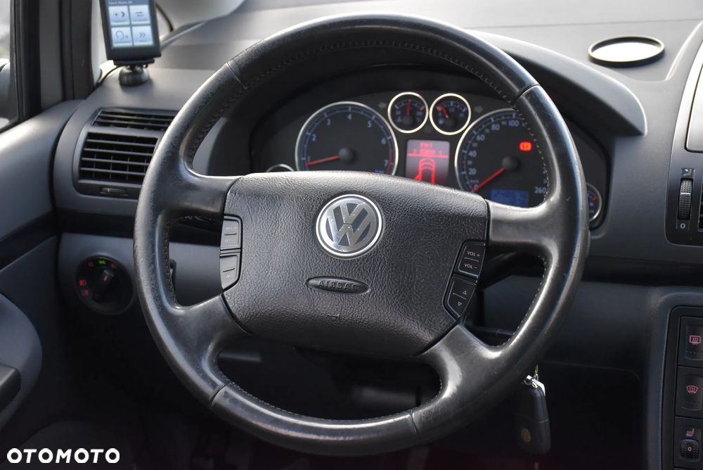 Volkswagen Sharan 1.8 5V Turbo Highline - 24