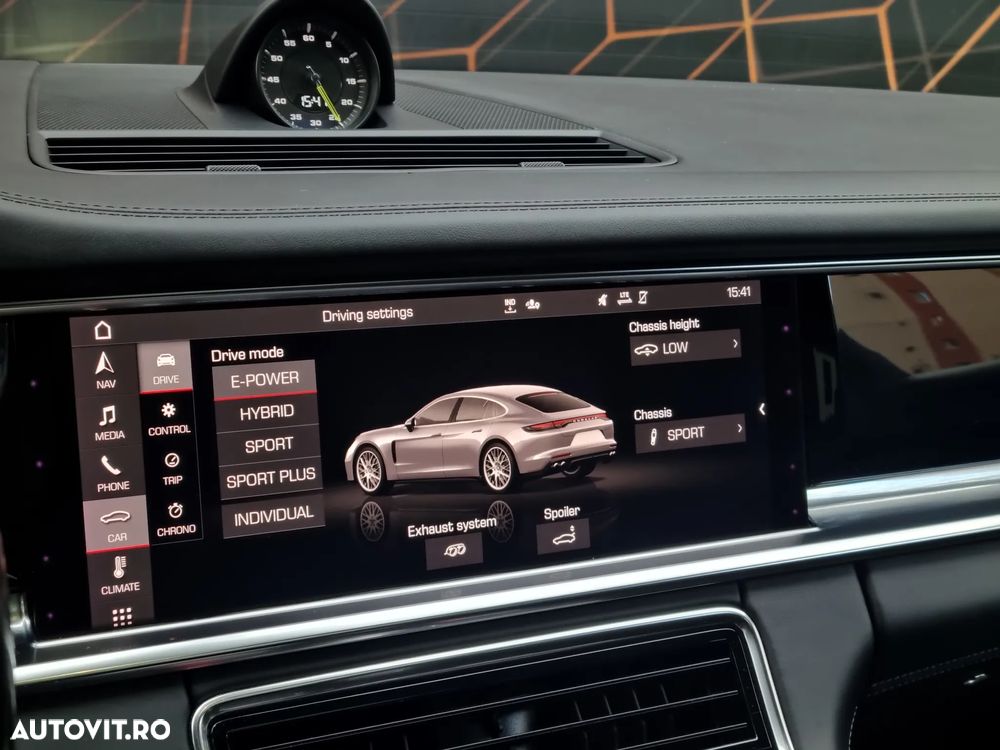 Porsche Panamera 4 E-Hybrid - 21