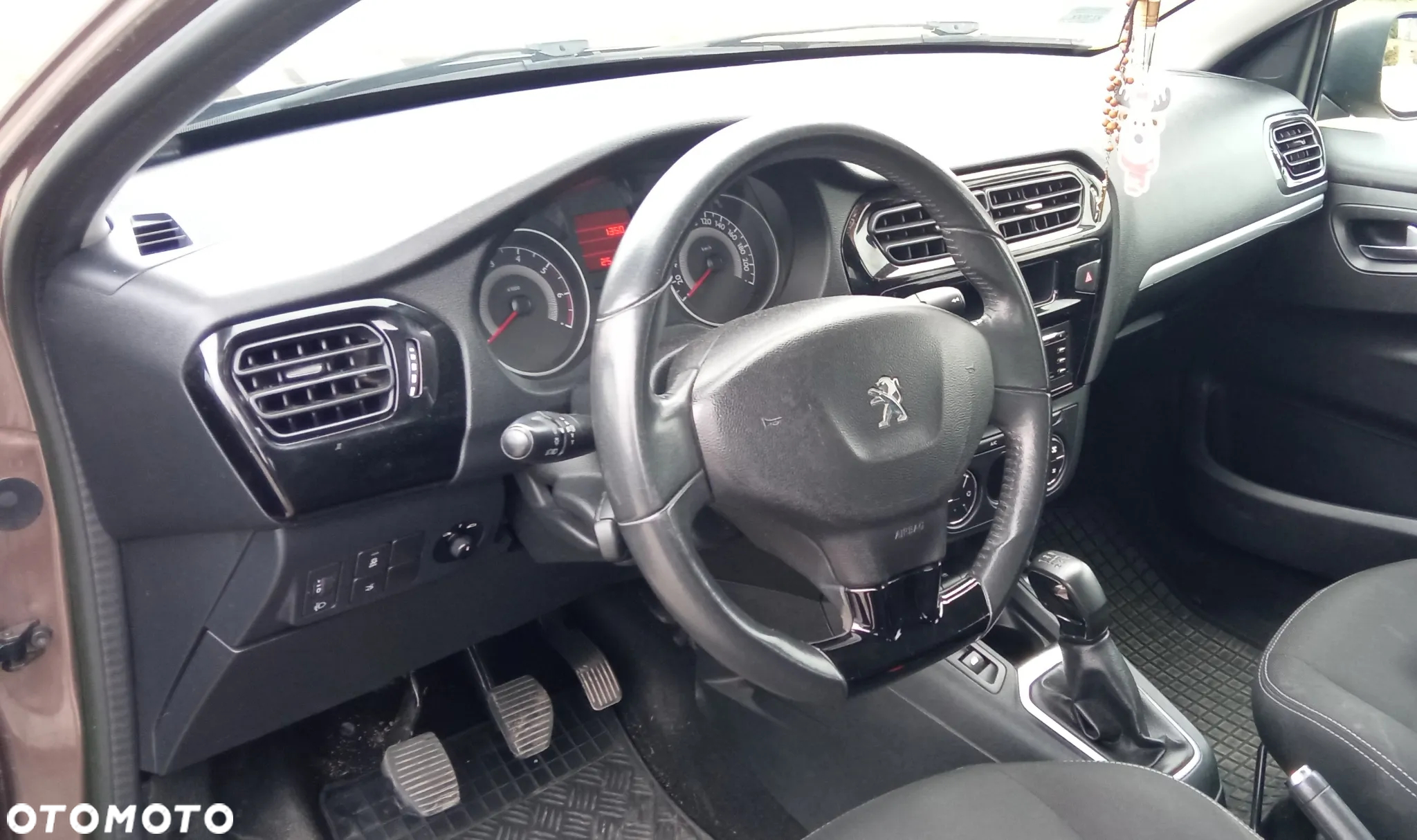 Peugeot 301 1.6 HDi Allure - 14