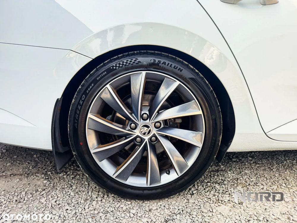 Skoda Superb 2.0 TDI 4x4 DSG L&K - 12