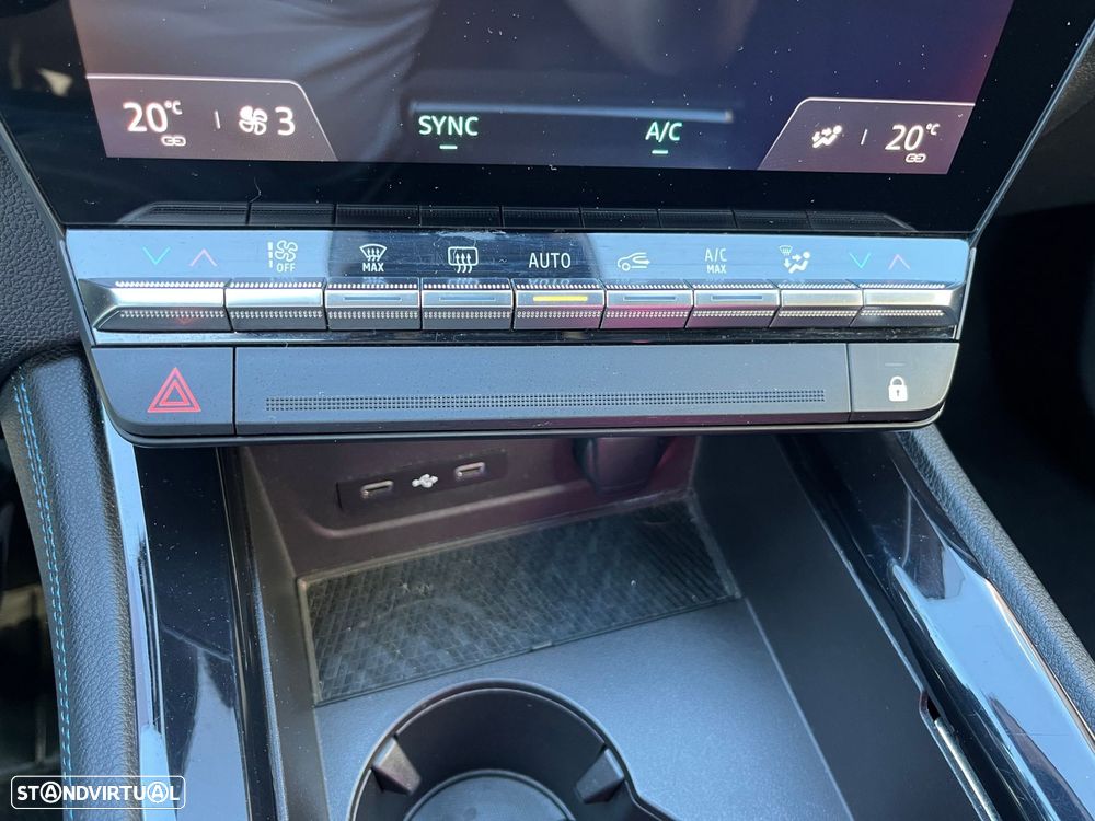 Renault Austral 1.2 Full Hybrid E-Tech Esprit Alpine - 24