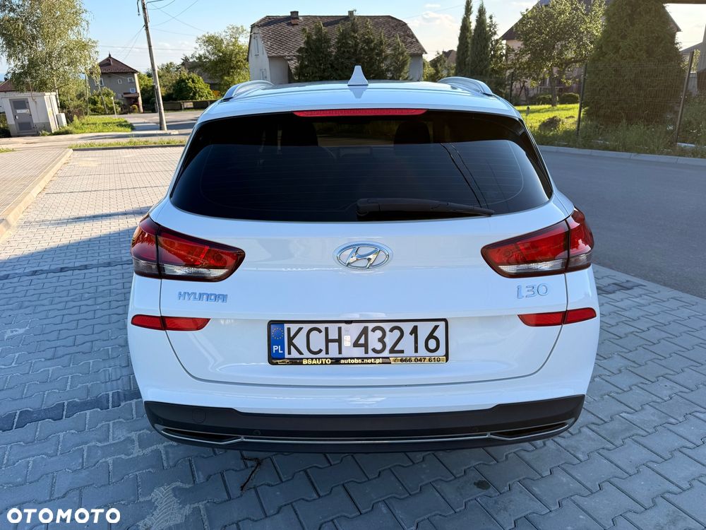 Hyundai i30 1.6 CRDI 48V-Hybrid DCT Prime - 15