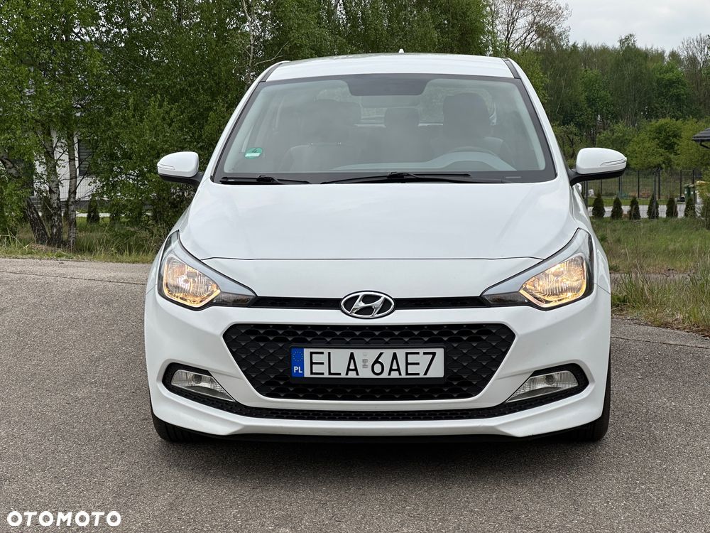 Hyundai i20 blue 1.2 Classic - 12