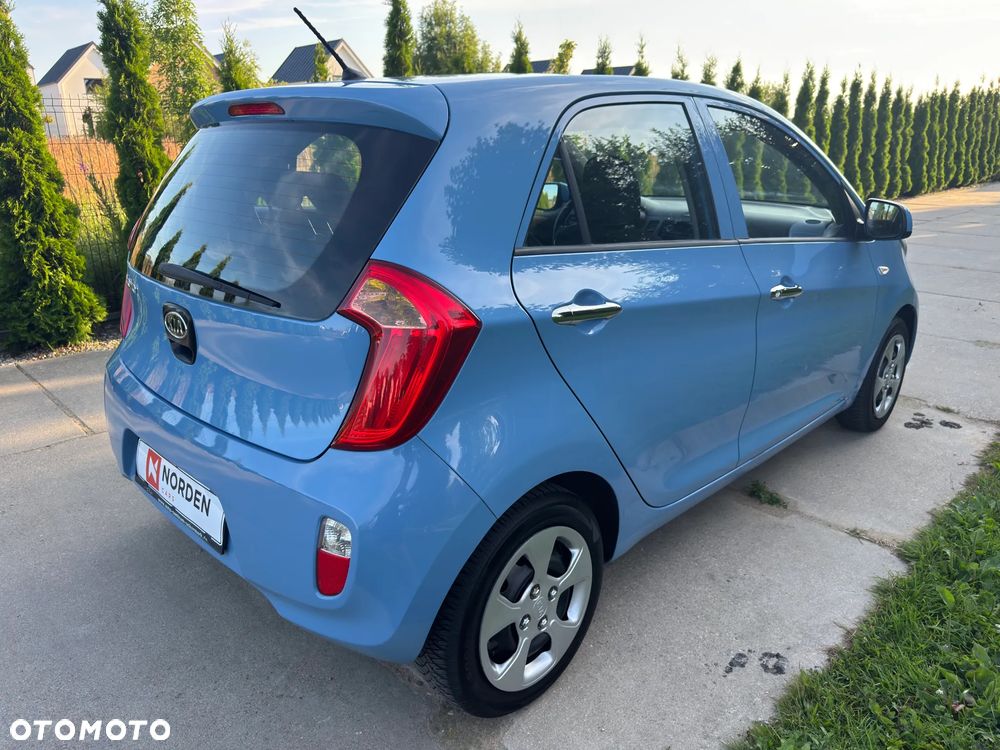 Kia Picanto 1.0 L - 4