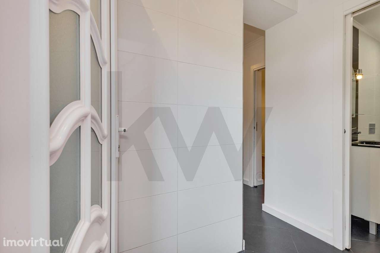 Apartamento T0+1 totalmente remodelado em Campolide - Grande imagem: 4/23