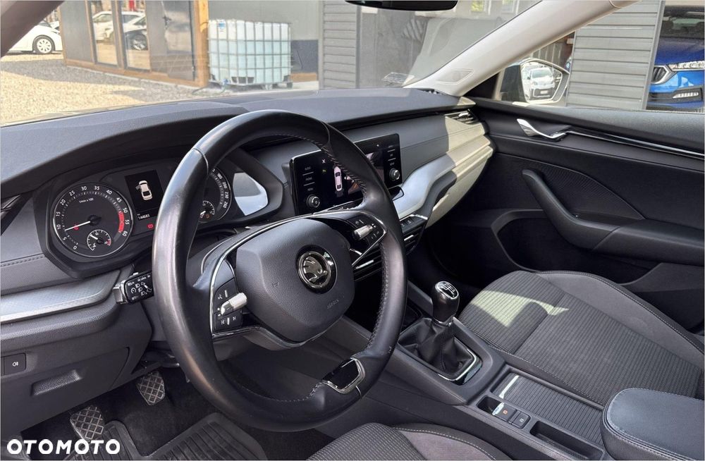 Skoda Octavia 2.0 TDI Ambition - 11