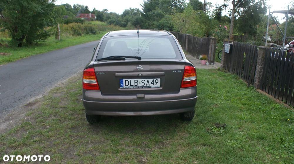 Opel Astra - 6