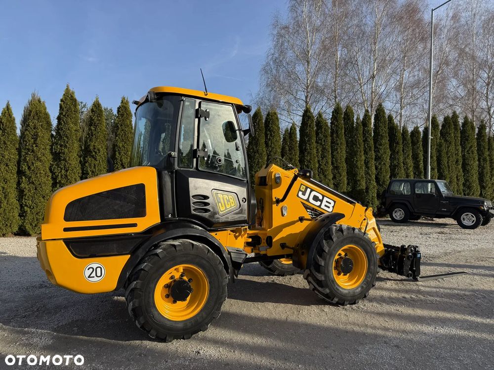 JCB TM 220 AGRI TELESKOP / 2016 ROK / TELESKOP / MAŁE GABARYTY / PIĘKNA / ZADBANA / SPROWADZONA Z NIEMIEC / PIĘKNIE UTRZYMANA / ORYGINAŁ / 180 300 310 320 330 Schaffer - 16