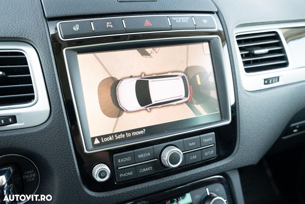 Volkswagen Touareg - 17