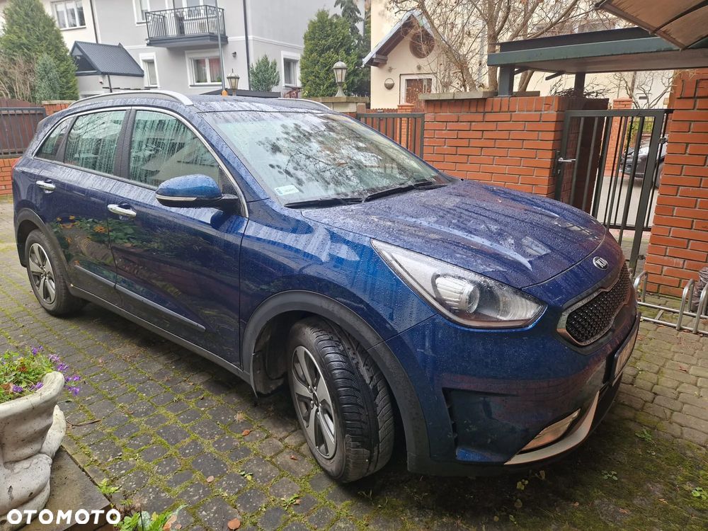 Kia Niro 1.6 GDI Hybrid L - 12