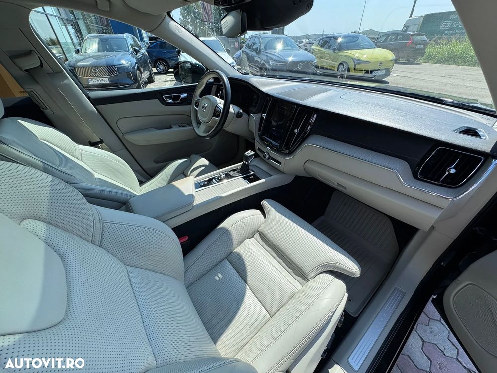 Volvo XC 60 D5 AWD Inscription - 5