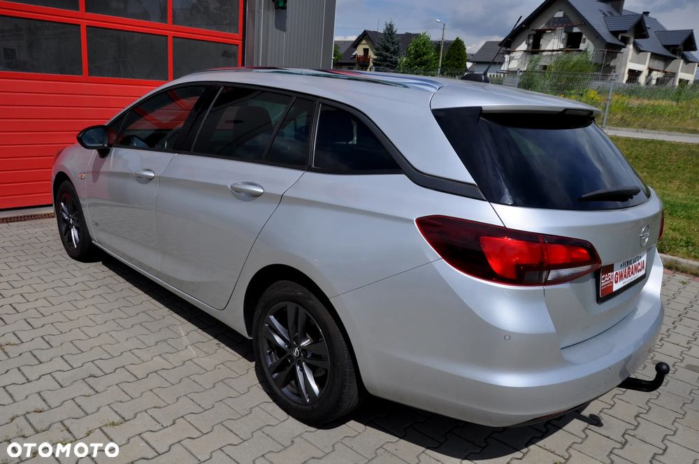 Opel Astra 1.5 D Start/Stop Automatik Design&Tech - 18