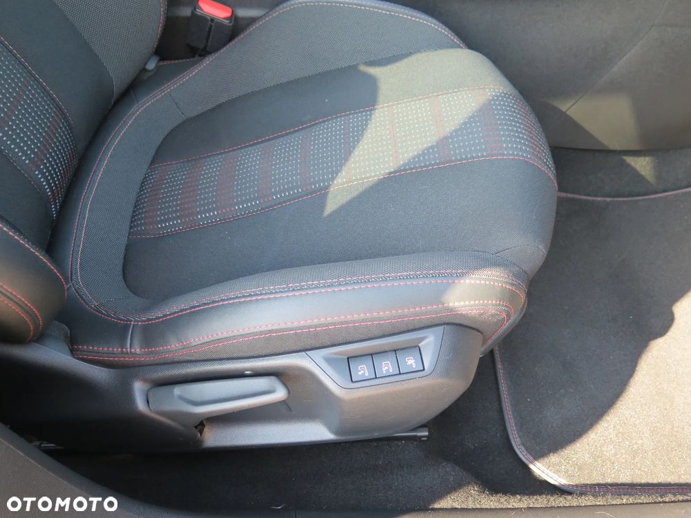 Peugeot 308 BlueHDi 130 Stop & Start GT - 26