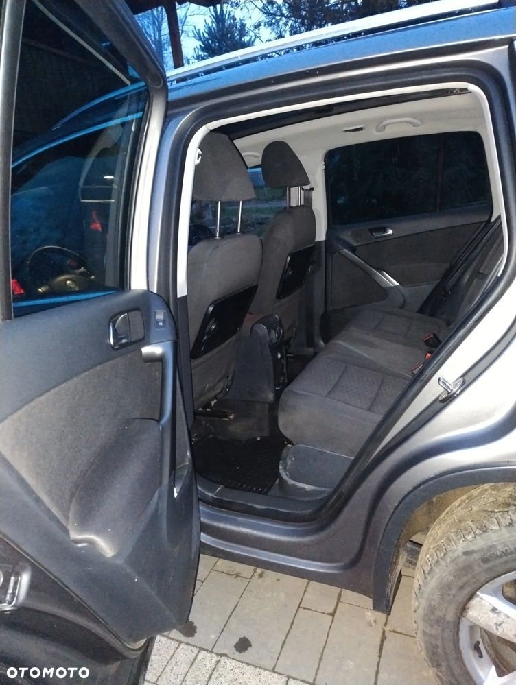 Volkswagen Tiguan - 4