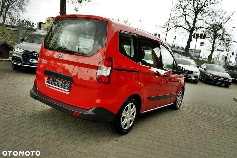 Ford Transit Courier - 7