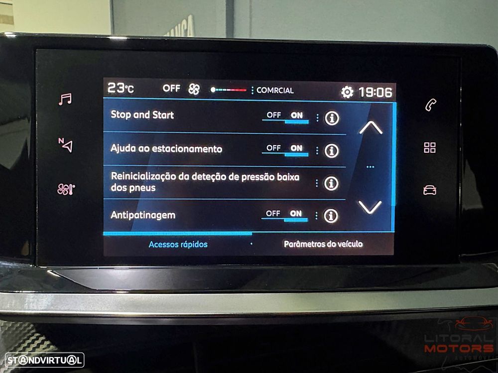 Peugeot 208 1.2 PureTech SE Style - 33