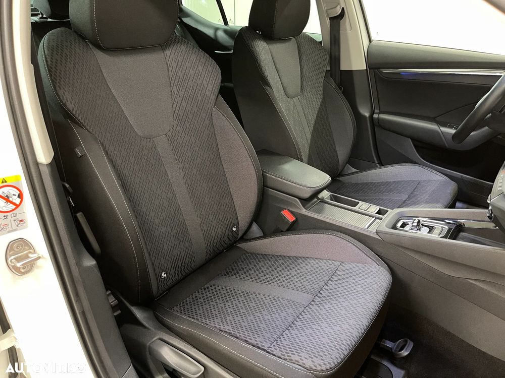 Skoda Octavia 1.5 TSI DSG Mild Hybrid Style - 10