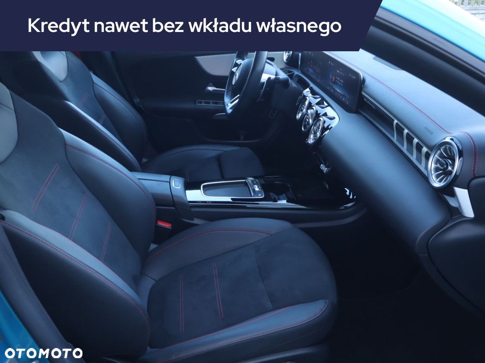 Mercedes-Benz CLA - 11