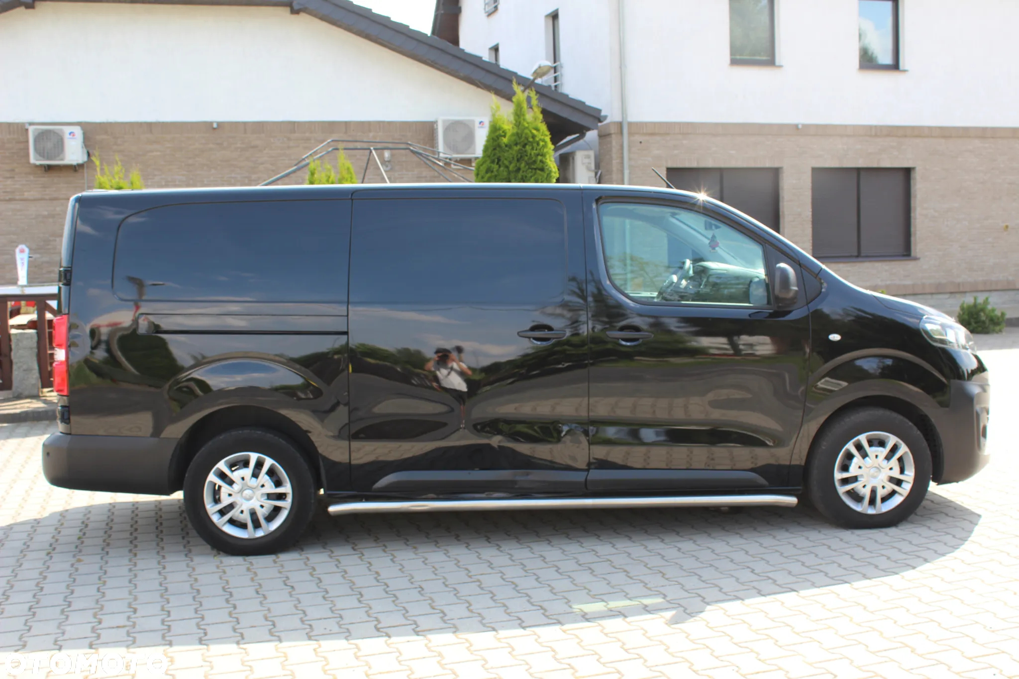Opel Vivaro - 4