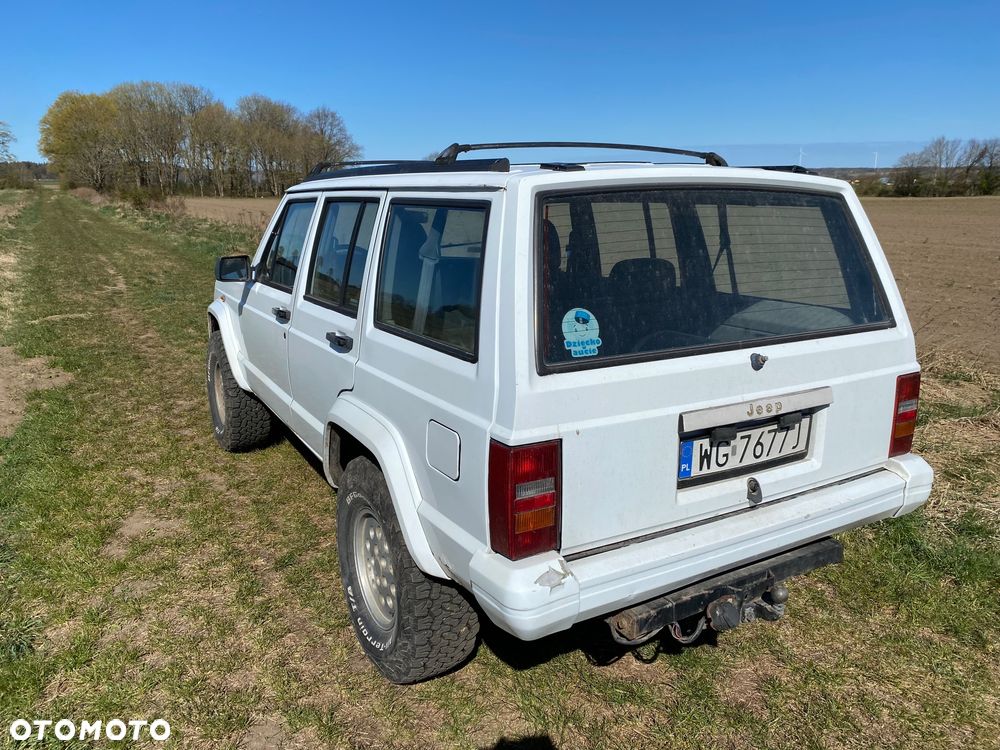 Jeep Cherokee - 6