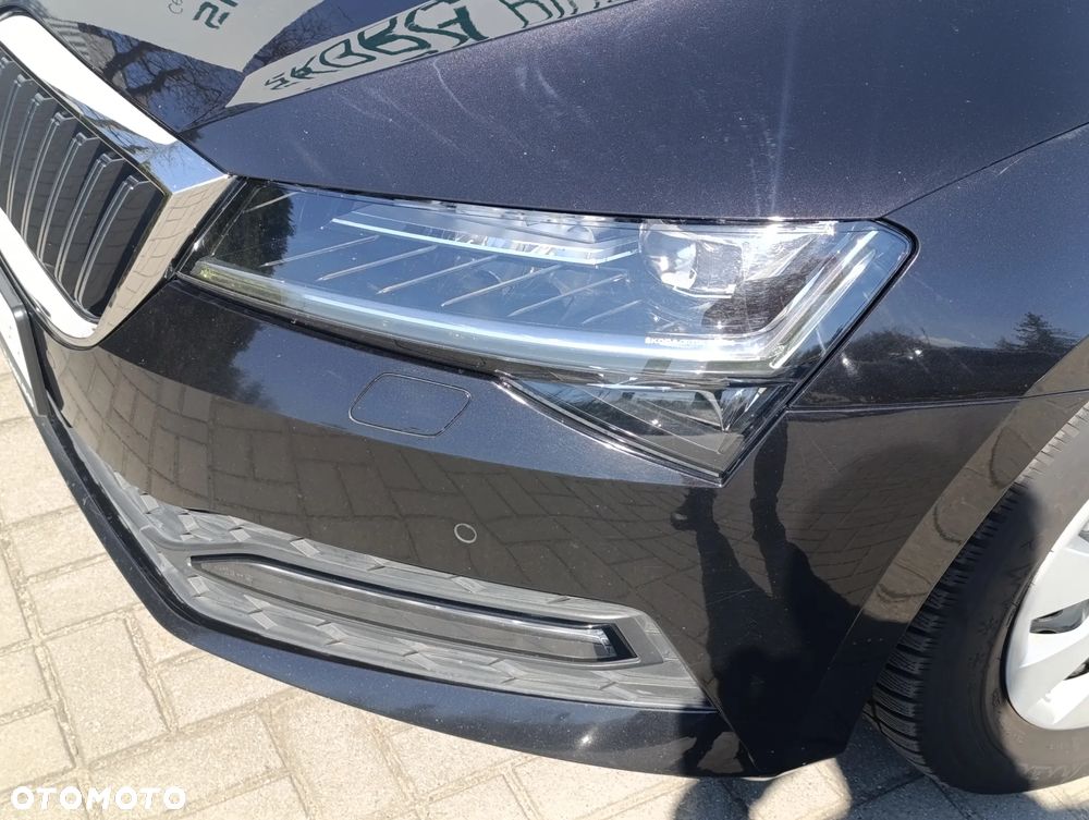 Skoda Superb 2.0 TSI Ambition DSG - 8