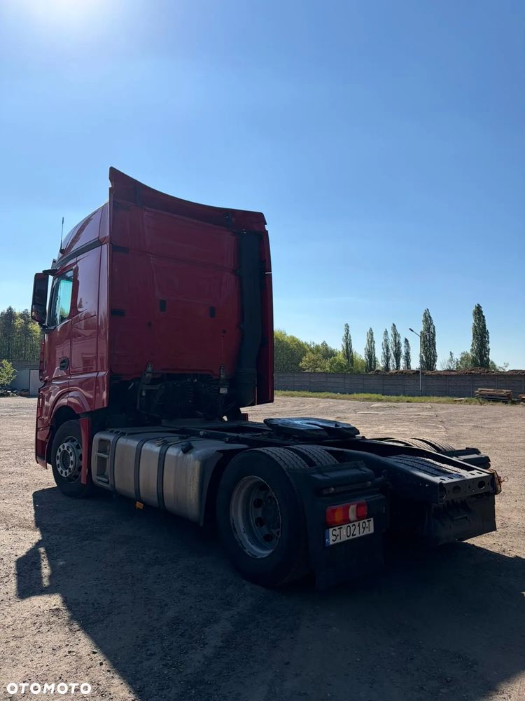 Mercedes-Benz Actros - 5