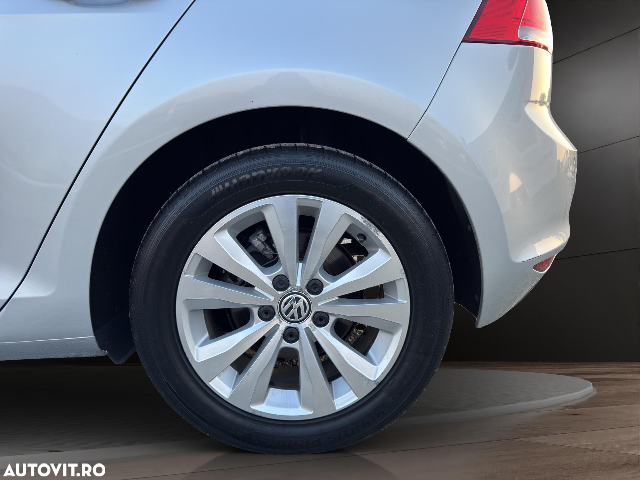 Volkswagen Golf 1.0 TSI BlueMotion DSG Comfortline - 20
