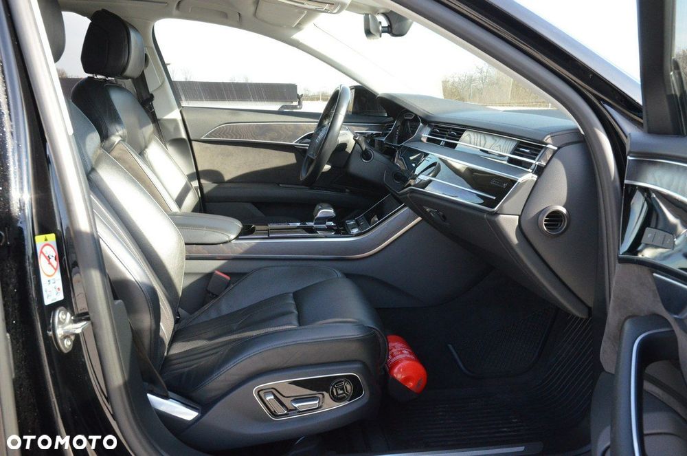 Audi A8 - 35