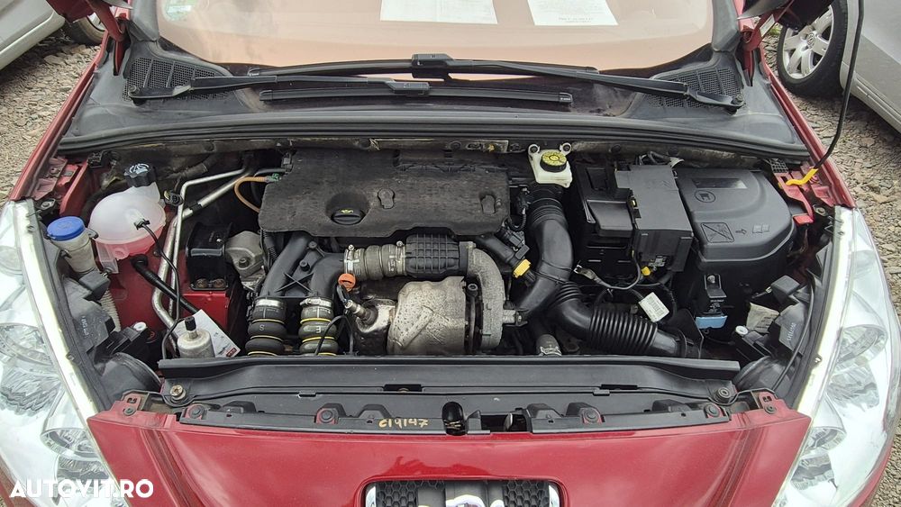 Peugeot 308 HDi FAP 110 Family - 24