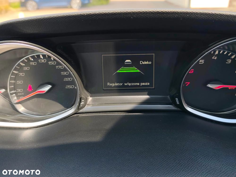 Peugeot 308 PureTech 130 GPF EAT8 Stop & Start Tech Edition - 30