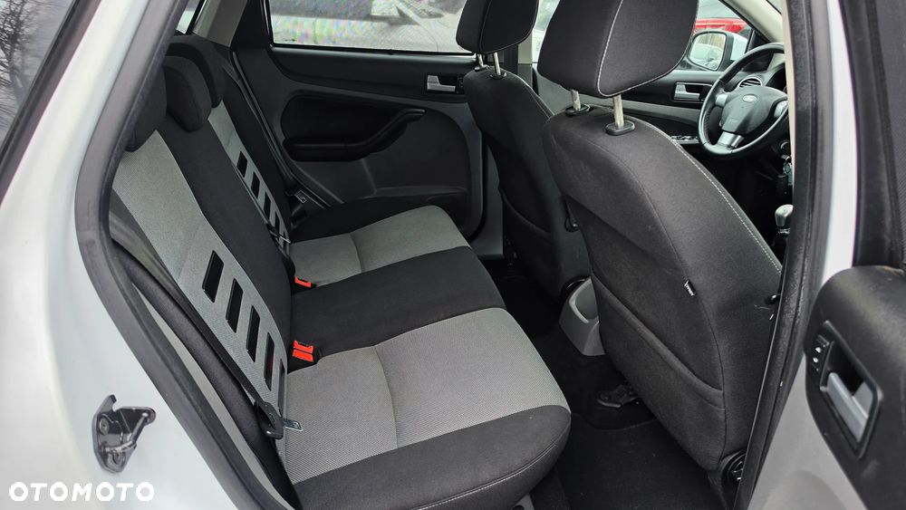 Ford Focus 1.6 FX / Amber X - 16