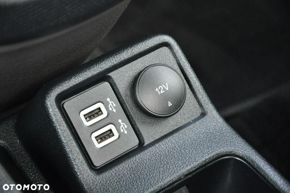 Ford Tourneo Connect 1.5 TDCi Start-Stop Titanium - 39