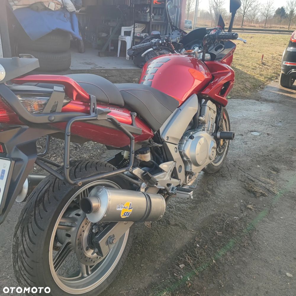 Honda CBF - 4
