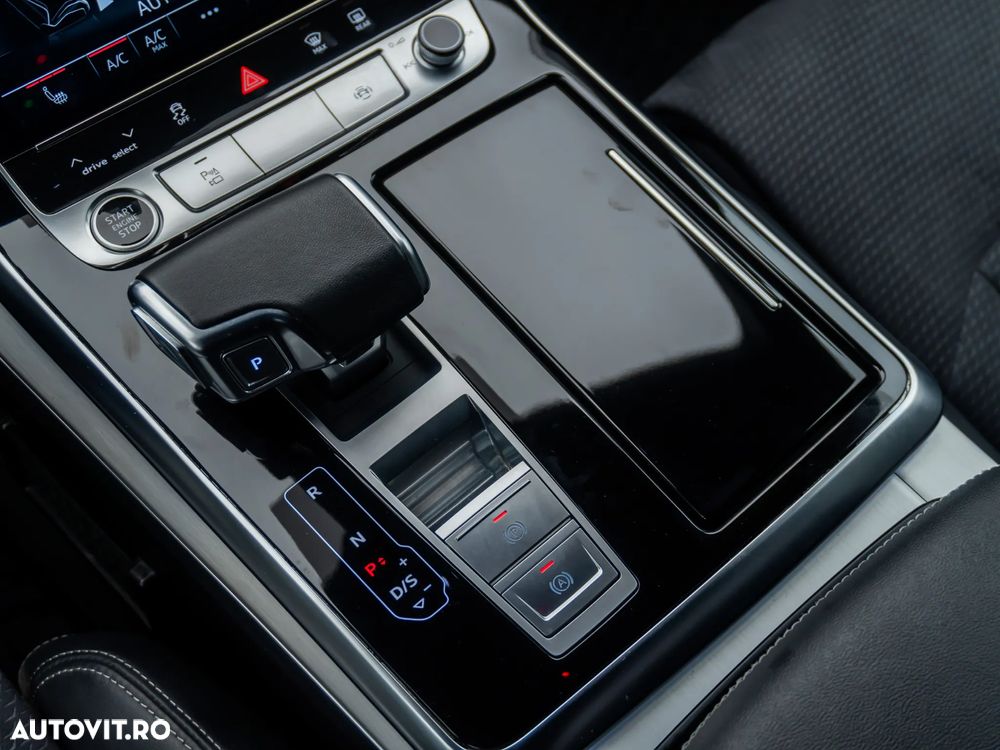 Audi Q8 SUV TFSI quattro 250 kW tiptronic - 28