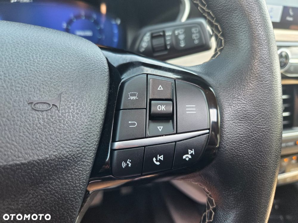 Ford Kuga 2.0 EcoBoost 4x4 Titanium - 29